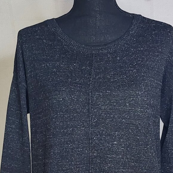 Banana Republic Grey Black White Flecks Center Seam Cotton Poly LS Sweater Sz M - Picture 2 of 16
